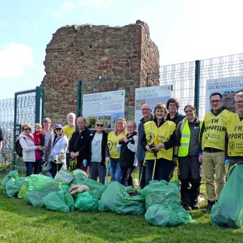 Community group doing rubbish collection